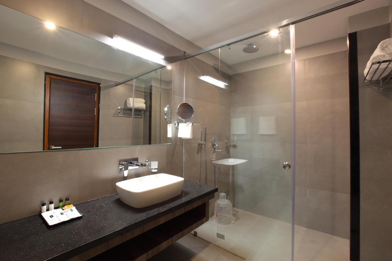 Hotel Maria Park Muvattupuzha Luaran gambar