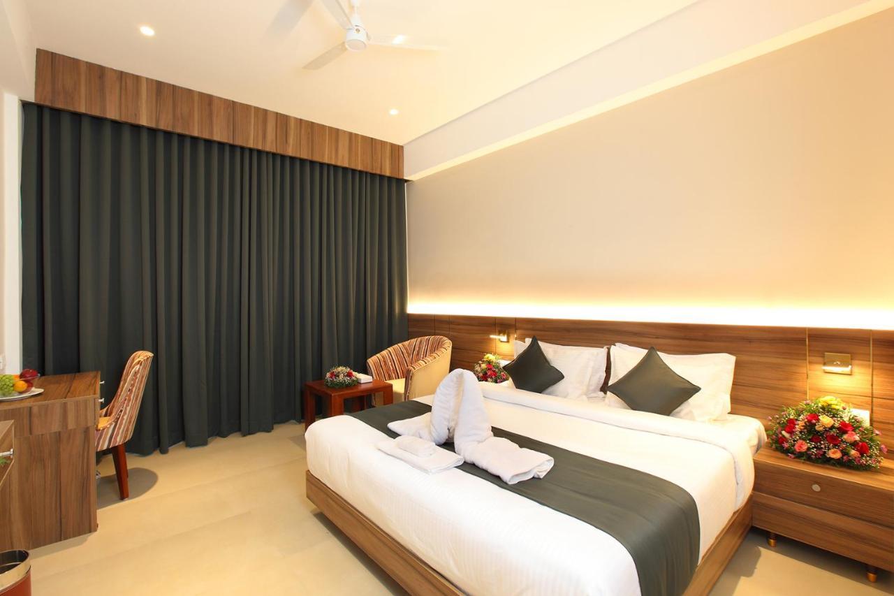 Hotel Maria Park Muvattupuzha Luaran gambar
